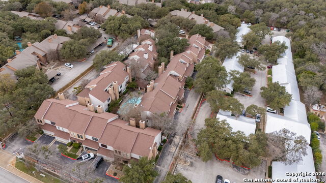 Image 37 of 47 For 11001 Wurzbach  605