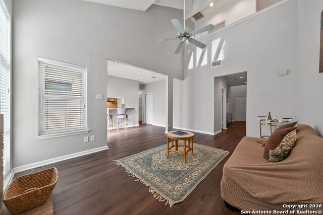 Image 7 of 47 For 11001 Wurzbach  605