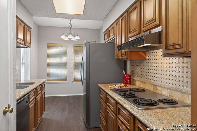 Image 9 of 47 For 11001 Wurzbach  605