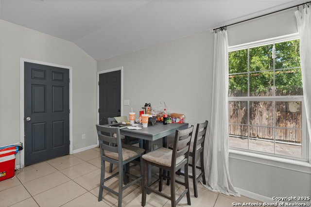 Image 11 of 23 For 2523 Menchaca