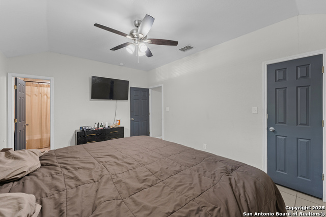 Image 14 of 23 For 2523 Menchaca