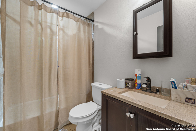 Image 15 of 23 For 2523 Menchaca