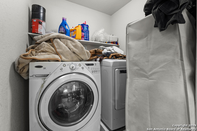 Image 19 of 23 For 2523 Menchaca