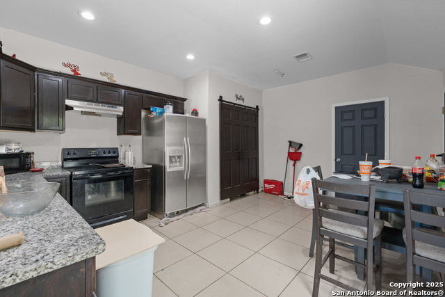 Image 9 of 23 For 2523 Menchaca