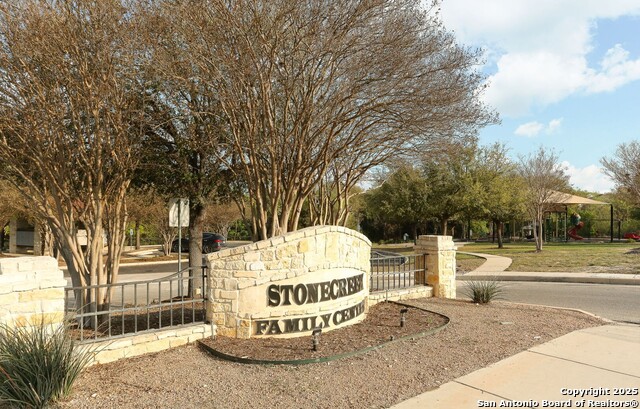 Image 32 of 40 For 9615 Rousseau