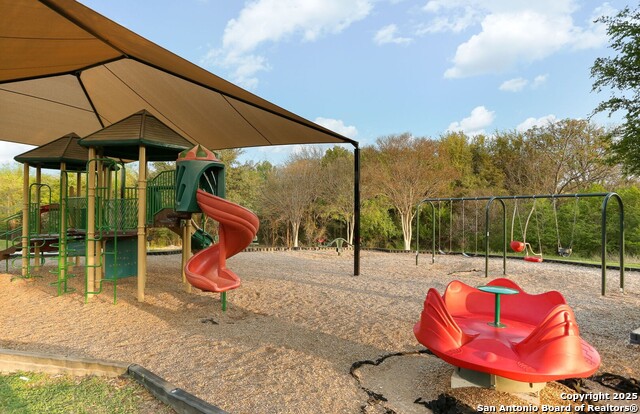 Image 34 of 40 For 9615 Rousseau