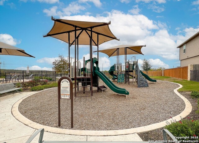 Image 36 of 40 For 9615 Rousseau