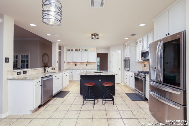 Image 13 of 34 For 27231 Okent Dr