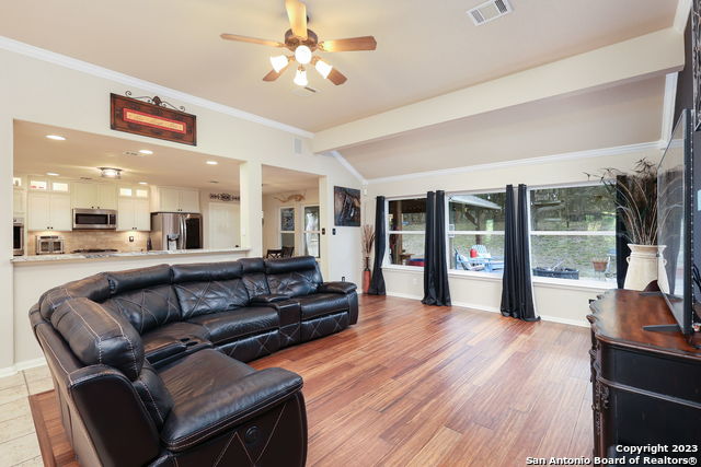 Image 15 of 34 For 27231 Okent Dr