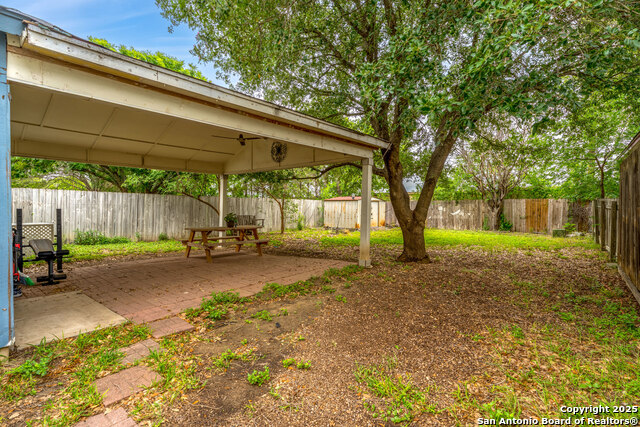 Listing photo id 8 for 2435 Westgard