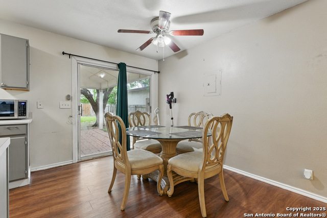 Listing photo id 3 for 2435 Westgard