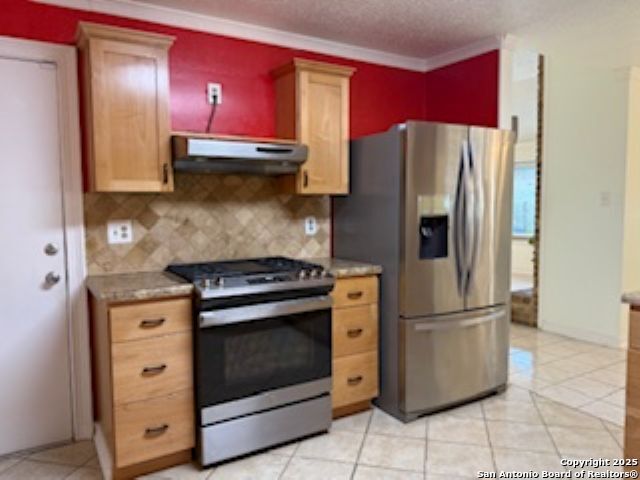 Listing photo id 3 for 4227 Greco