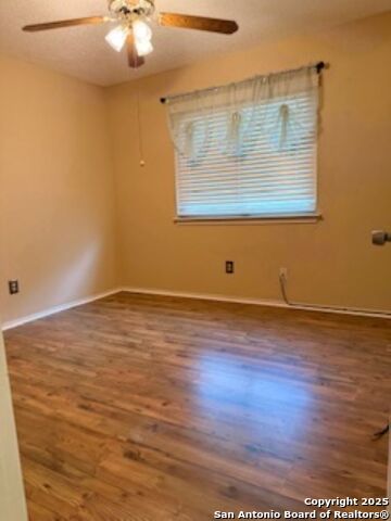 Listing photo id 6 for 4227 Greco