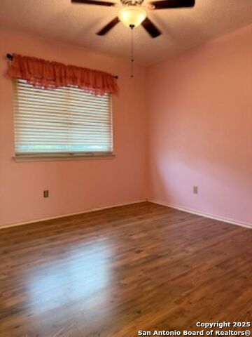 Listing photo id 7 for 4227 Greco