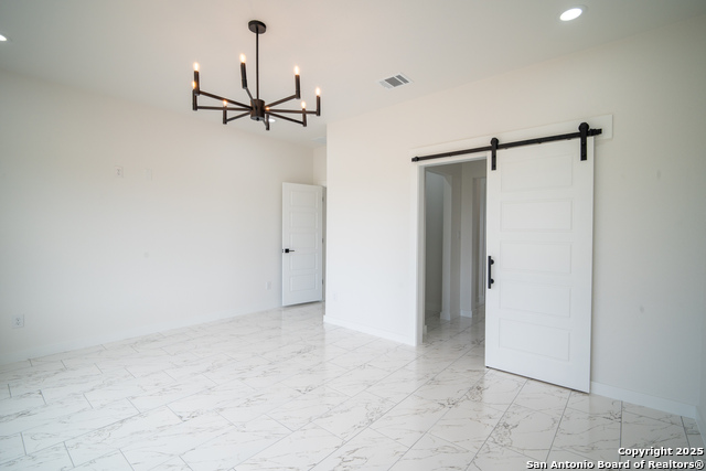 Image 11 of 28 For 307 Ranchero Way