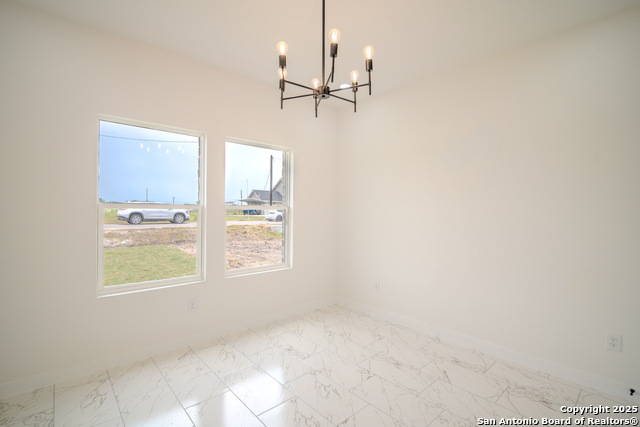Image 16 of 28 For 307 Ranchero Way