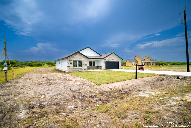 Image 25 of 28 For 307 Ranchero Way