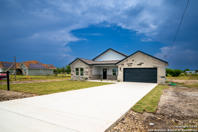 Image 3 of 28 For 307 Ranchero Way