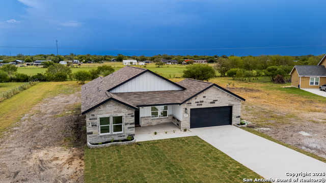 Image 4 of 28 For 307 Ranchero Way
