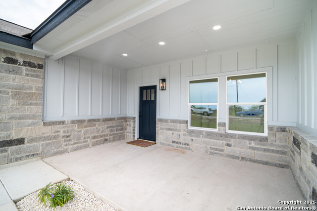 Image 6 of 28 For 307 Ranchero Way