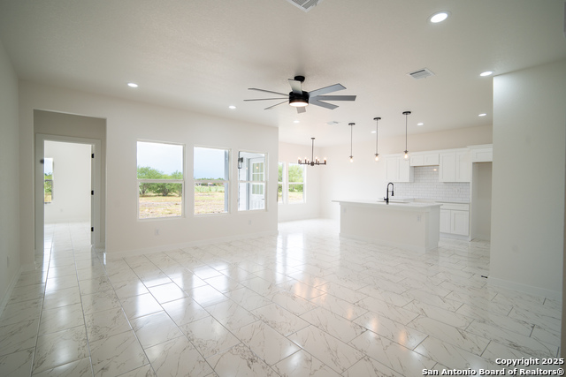 Image 8 of 28 For 307 Ranchero Way