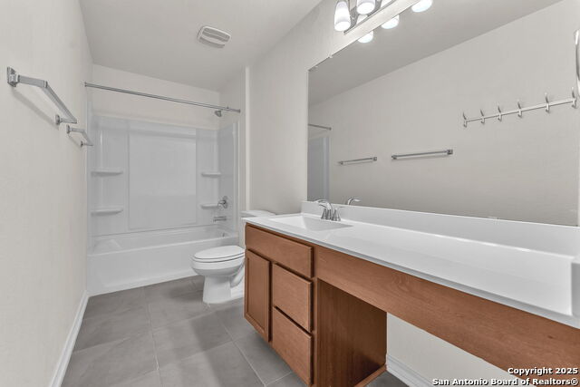 Image 12 of 69 For 412 Deer Crest Dr