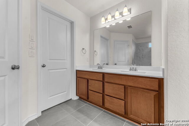 Image 21 of 69 For 412 Deer Crest Dr