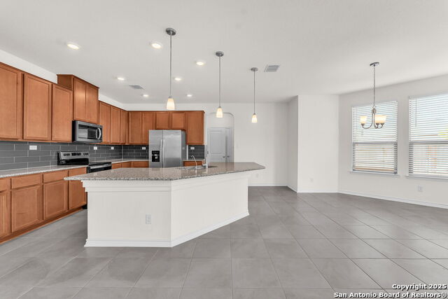 Image 39 of 69 For 412 Deer Crest Dr
