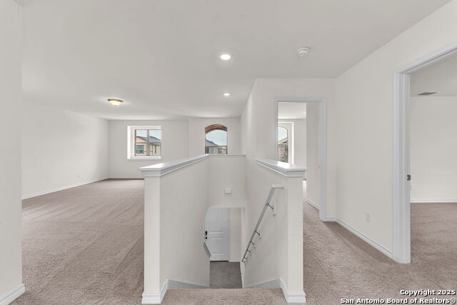 Image 7 of 69 For 412 Deer Crest Dr