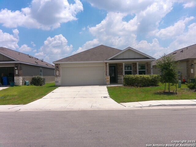 Details for 341 Cordova Crossing, Seguin, TX 78155