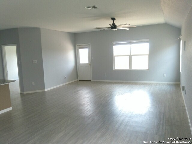 Image 13 of 28 For 341 Cordova Crossing