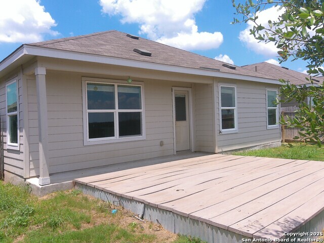 Image 5 of 28 For 341 Cordova Crossing