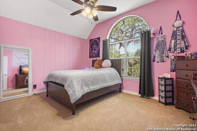 Listing photo id 31 for 209 Sandy Oaks