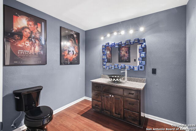 Listing photo id 44 for 209 Sandy Oaks