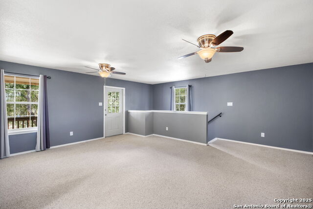 Listing photo id 46 for 209 Sandy Oaks