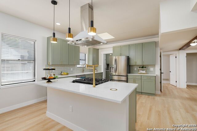 Image 2 of 46 For 2046 W Mulberry Ave