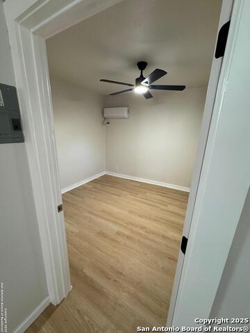 Image 35 of 46 For 2046 W Mulberry Ave