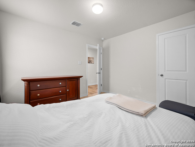 Image 12 of 36 For 5022 Dancing Gopher