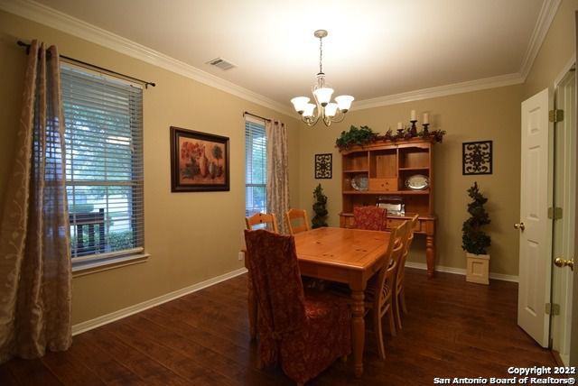 Image 5 of 23 For 26410 Cuyahoga Cir