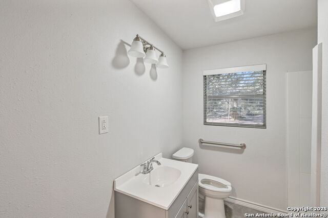 Listing photo id 8 for 1031 Talley Rd.