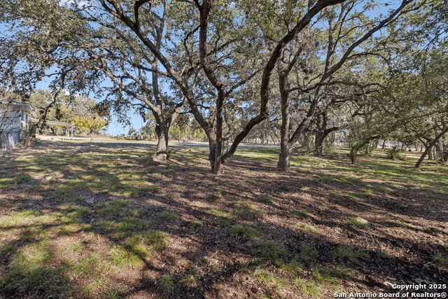 Listing photo id 13 for 1031 Talley Rd.