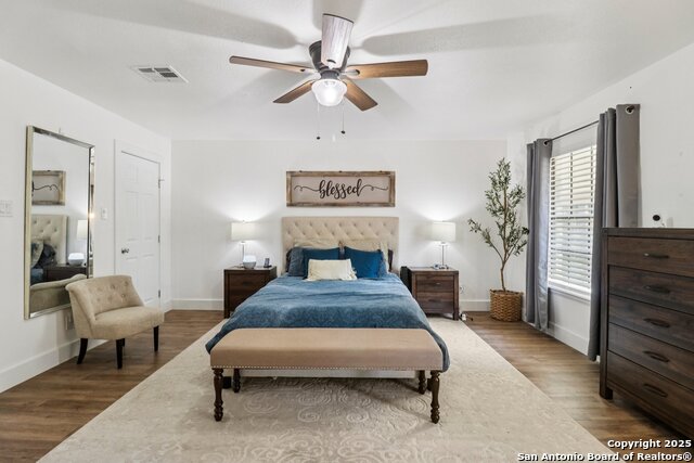 Image 34 of 50 For 31477 Sunlight Dr.