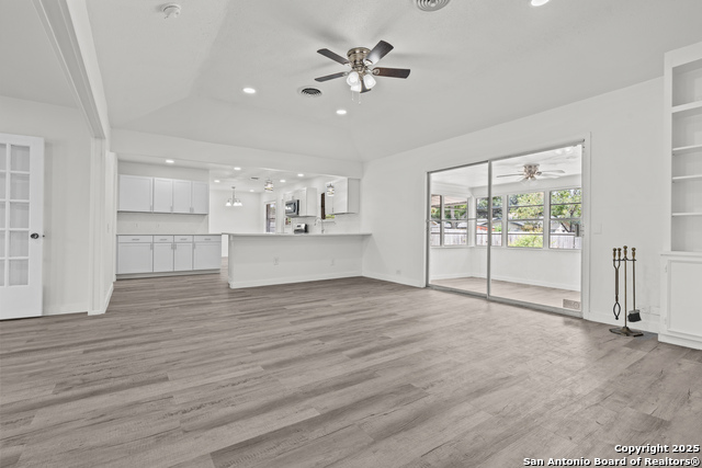 Image 10 of 28 For 713 Balfour  