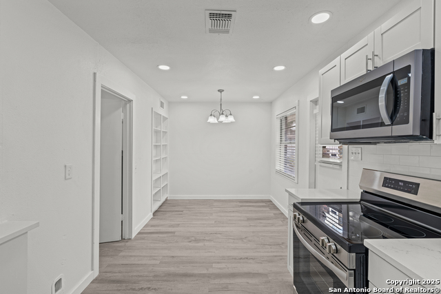 Image 14 of 28 For 713 Balfour  