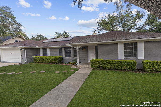 Image 2 of 28 For 713 Balfour  