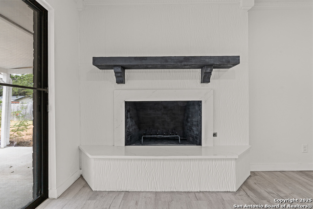 Image 22 of 28 For 713 Balfour  