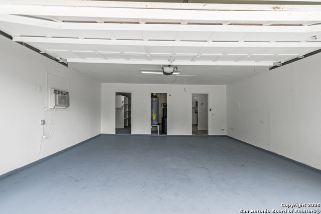 Image 26 of 28 For 713 Balfour  