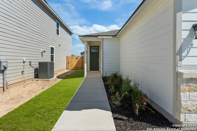 Image 4 of 32 For 14743 Sweet Clover