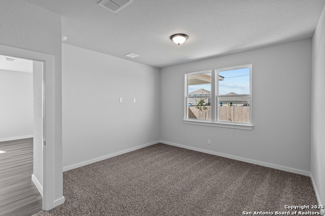 Image 22 of 25 For 14751 Sweet Clover