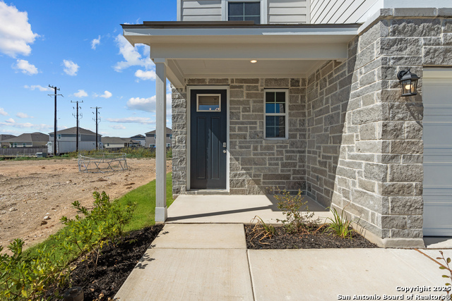 Image 4 of 25 For 14751 Sweet Clover